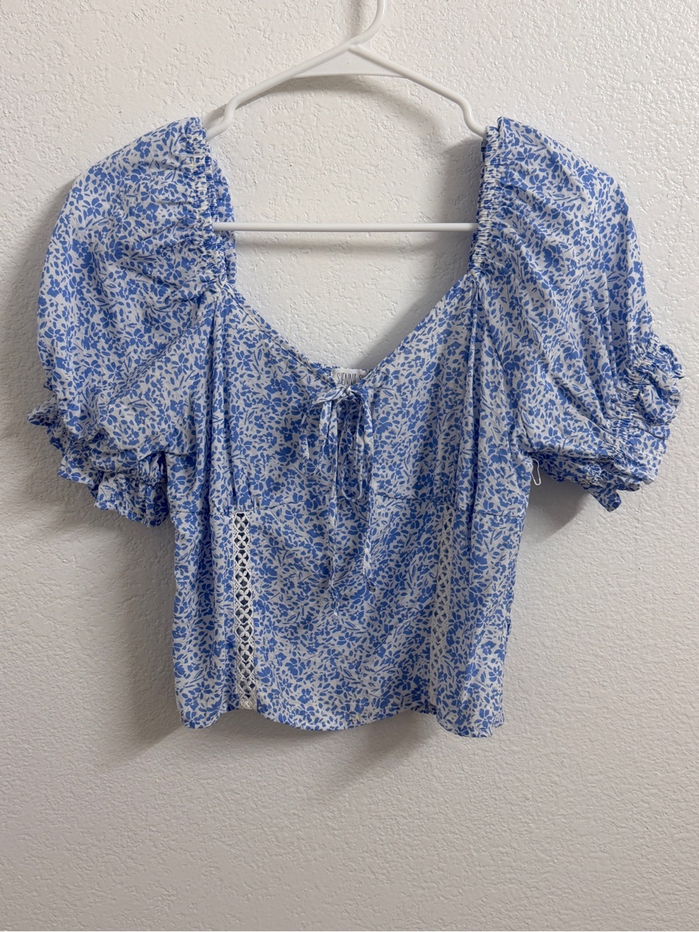 Blue Floral Puff-Sleeve Peasant Top